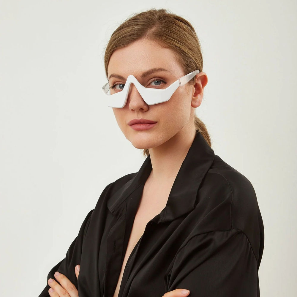 LED Augenmaske gegen Augenringe – Rotes Licht für strahlende Augen