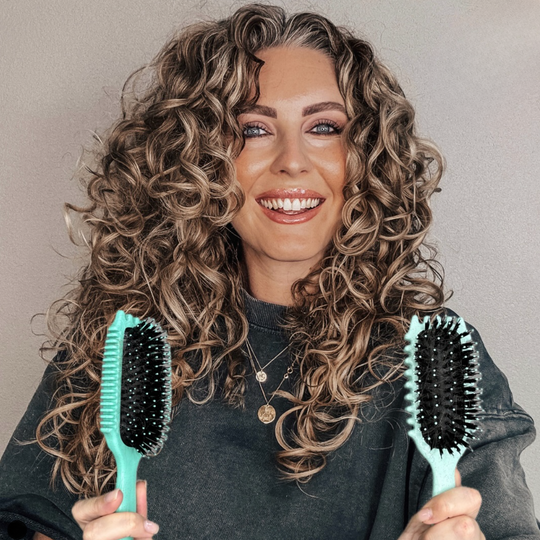 LockenStyler Brush – Definierte & frizzfreie Locken in wenigen Minuten