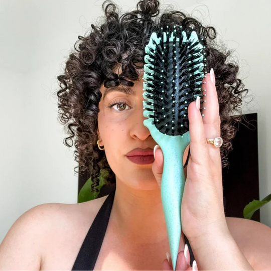 LockenStyler Brush – Definierte & frizzfreie Locken in wenigen Minuten